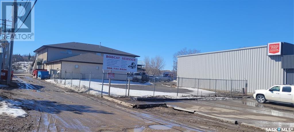 35b Third Avenue, Lumsden, Saskatchewan  S0G 3C0 - Photo 2 - SK000065