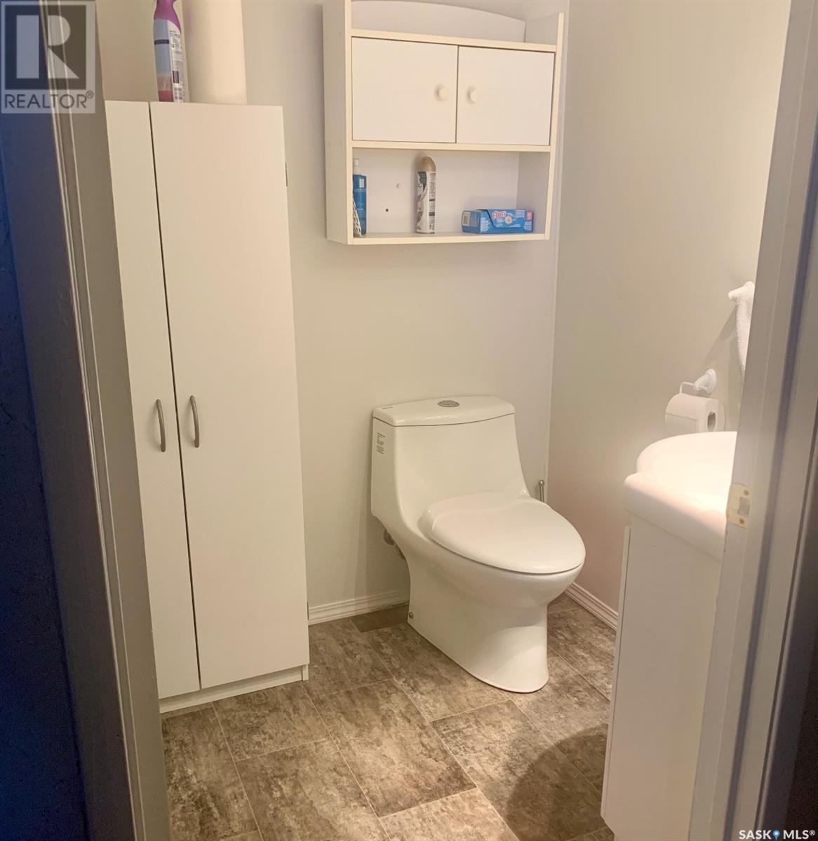 419 2nd Avenue S, Rockglen, Saskatchewan  S0H 3R0 - Photo 37 - SK000064
