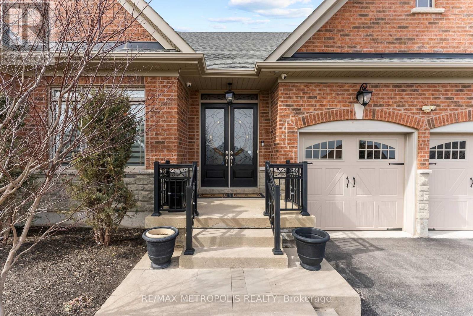 Property at 8 NATURE'S LANDING DRIVE image 3