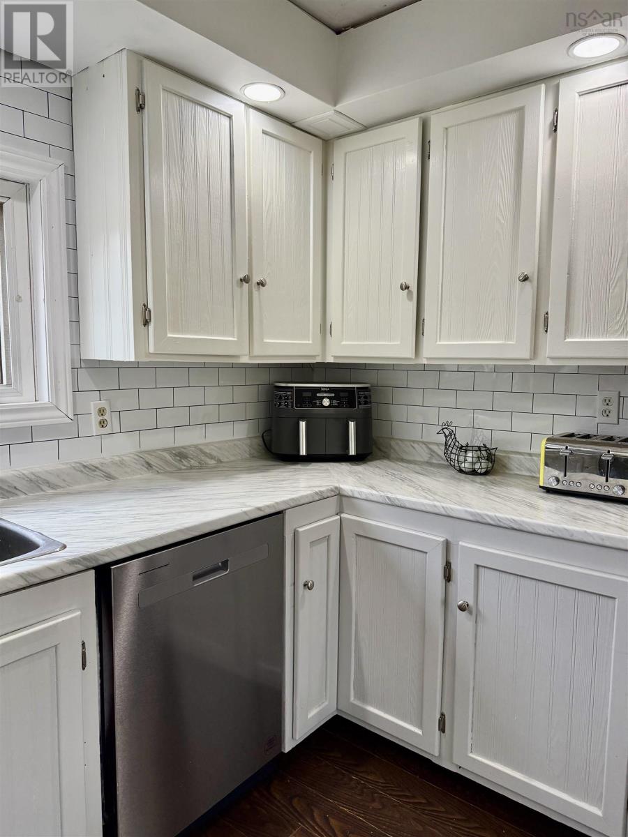 50 Highway 103, Clyde River, Nova Scotia  B0W 1R0 - Photo 4 - 202506159