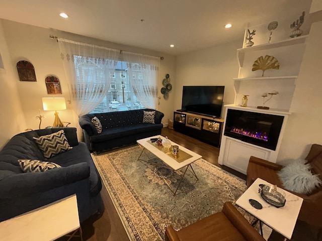 Property at 17 21150 76A AVENUE image 5