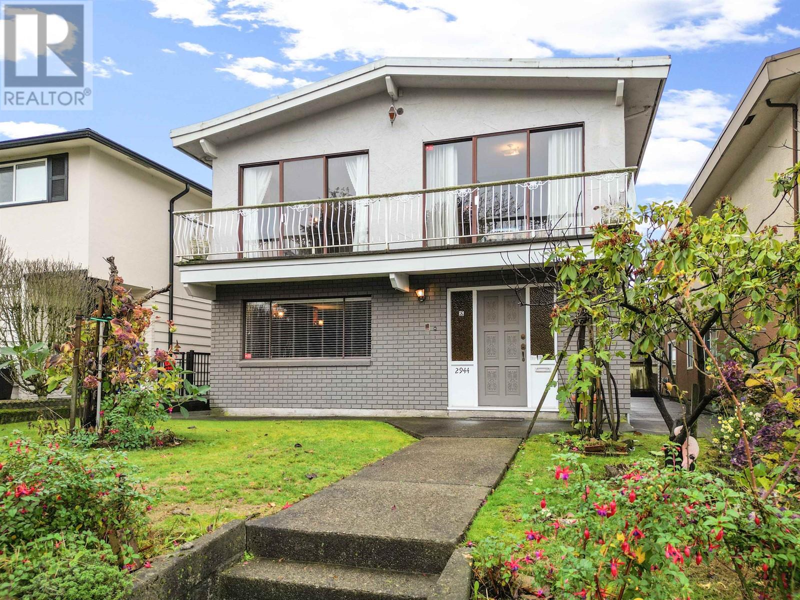 2944 E 4TH AVENUE, vancouver, British Columbia