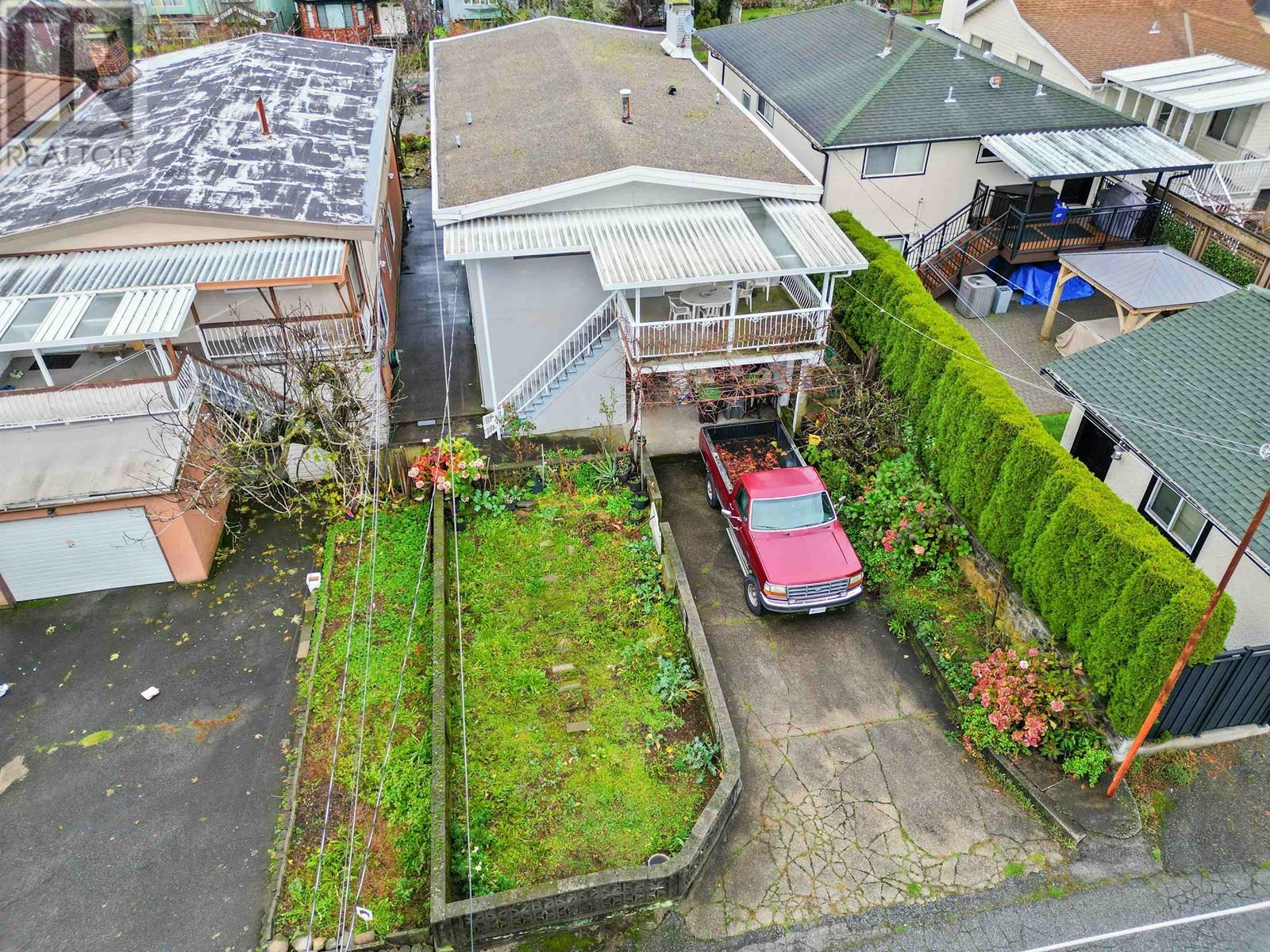 2944 E 4th Avenue, Vancouver, British Columbia  V5M 1L2 - Photo 2 - R2983168