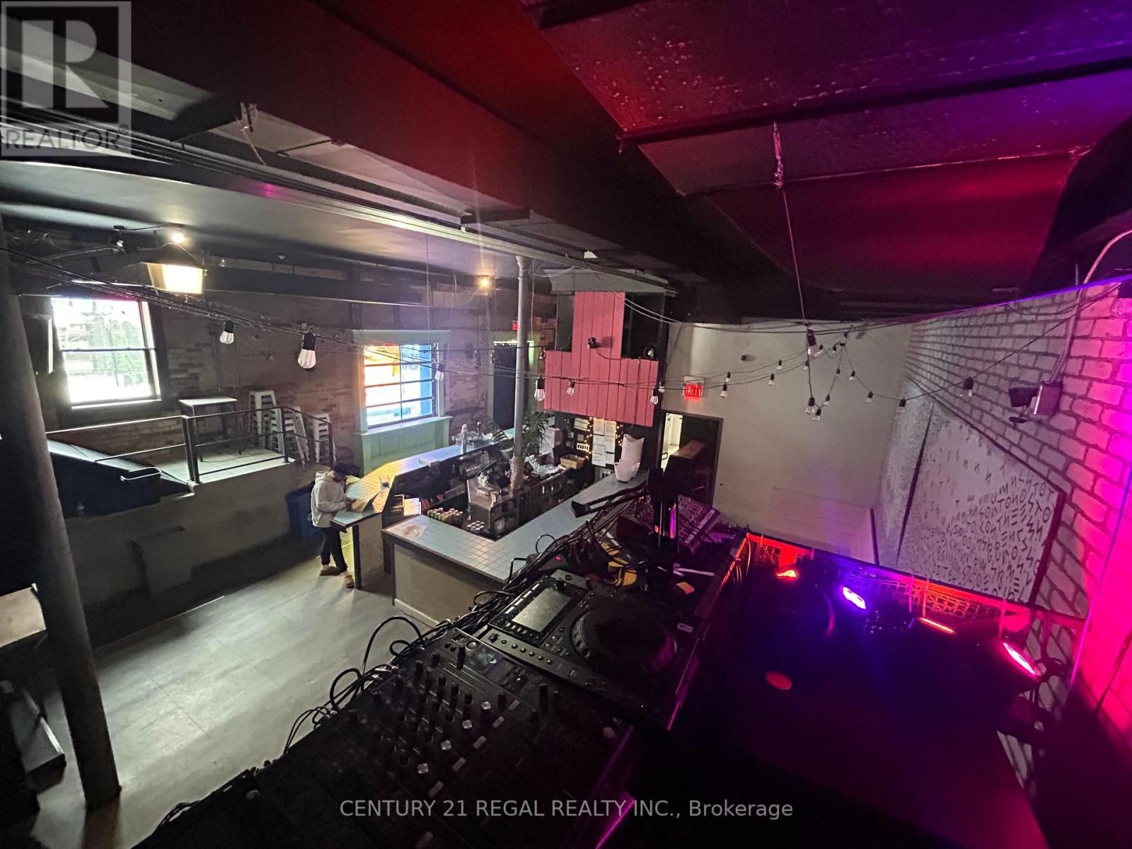 1186 Queen Street W, Toronto, Ontario  M6J 1J6 - Photo 8 - C12048347