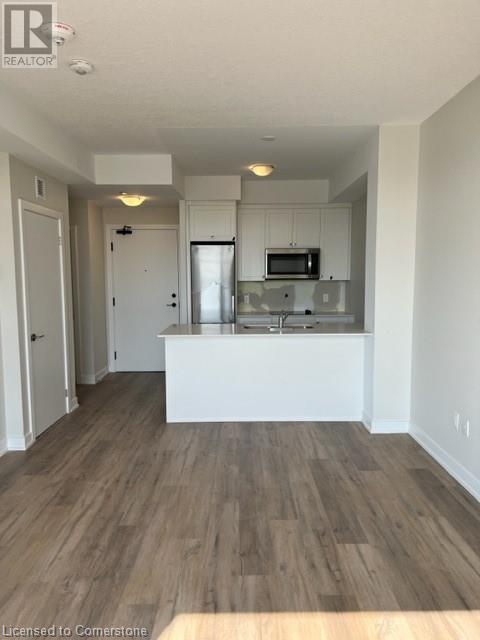 600 North Service Road Unit# 519, Stoney Creek, Ontario  L8E 5A6 - Photo 3 - 40710991
