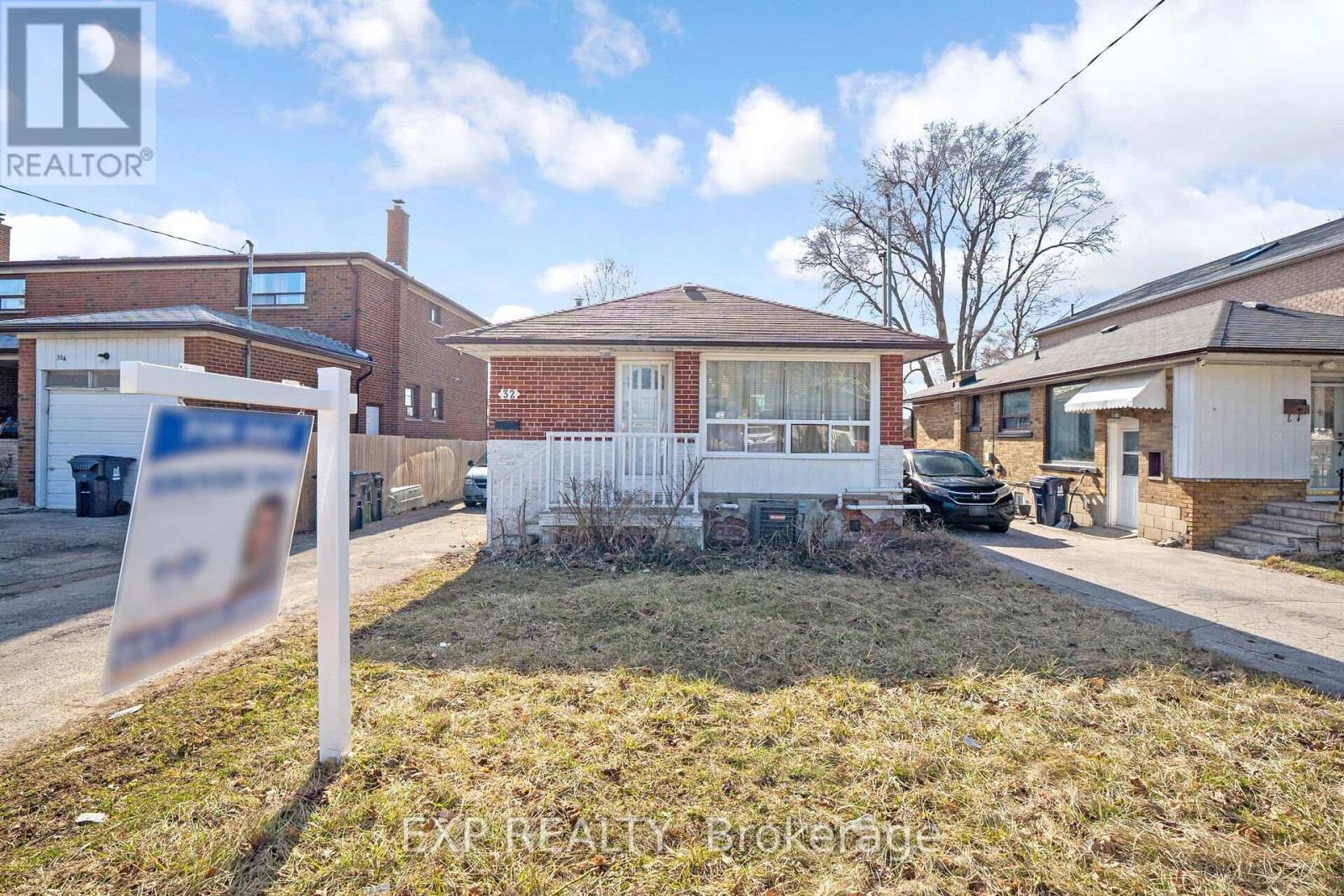 Property at 32 LINDEN AVENUE image 2