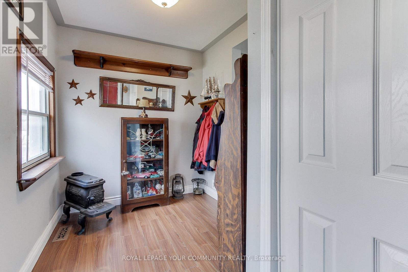 145 Wesley Street, Newmarket, Ontario  L3Y 3N9 - Photo 10 - N12048359