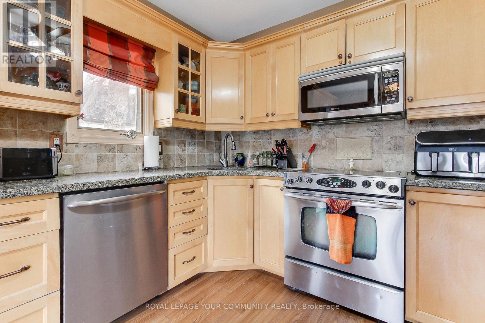 145 Wesley Street, Newmarket, Ontario  L3Y 3N9 - Photo 18 - N12048359