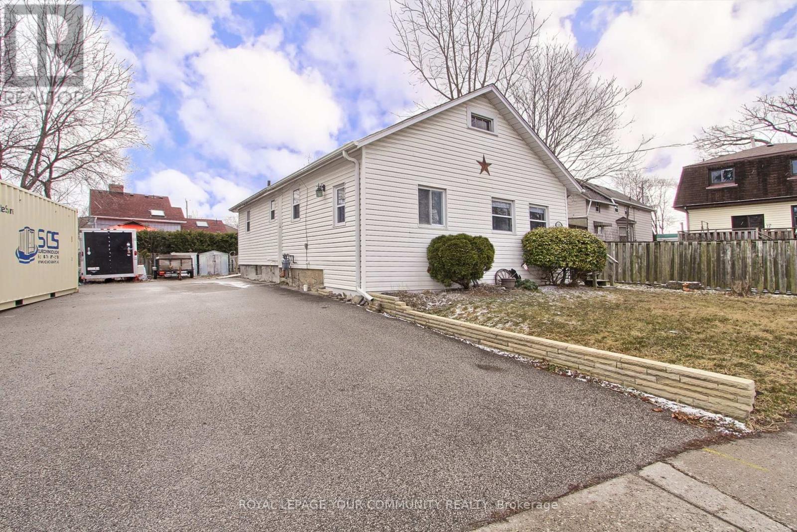 145 Wesley Street, Newmarket, Ontario  L3Y 3N9 - Photo 6 - N12048359