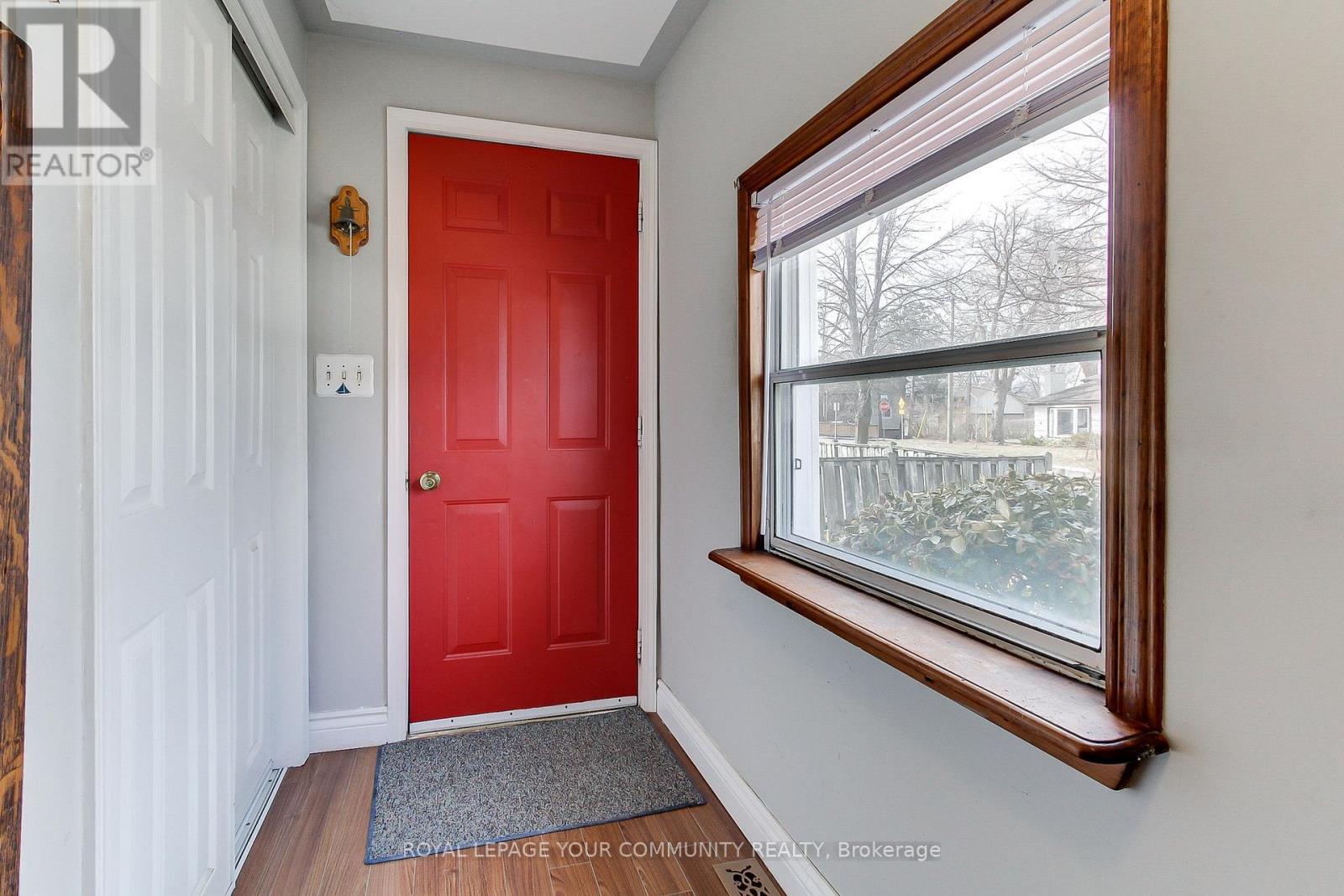 145 Wesley Street, Newmarket, Ontario  L3Y 3N9 - Photo 8 - N12048359
