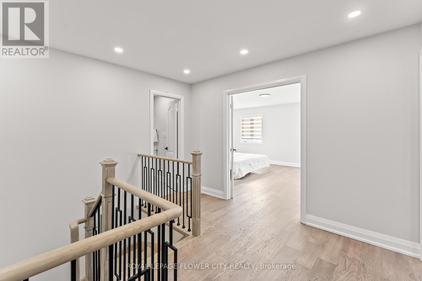 43 Polonia Avenue, Brampton, Ontario  L6Y 0L1 - Photo 24 - W12048327