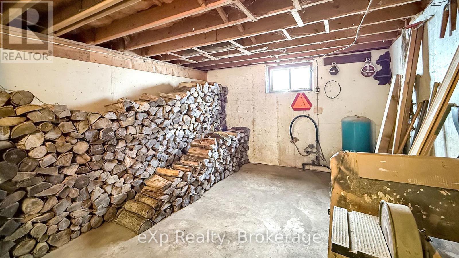 815 Albert Street E, West Grey, Ontario  N0G 1C0 - Photo 18 - X12048412