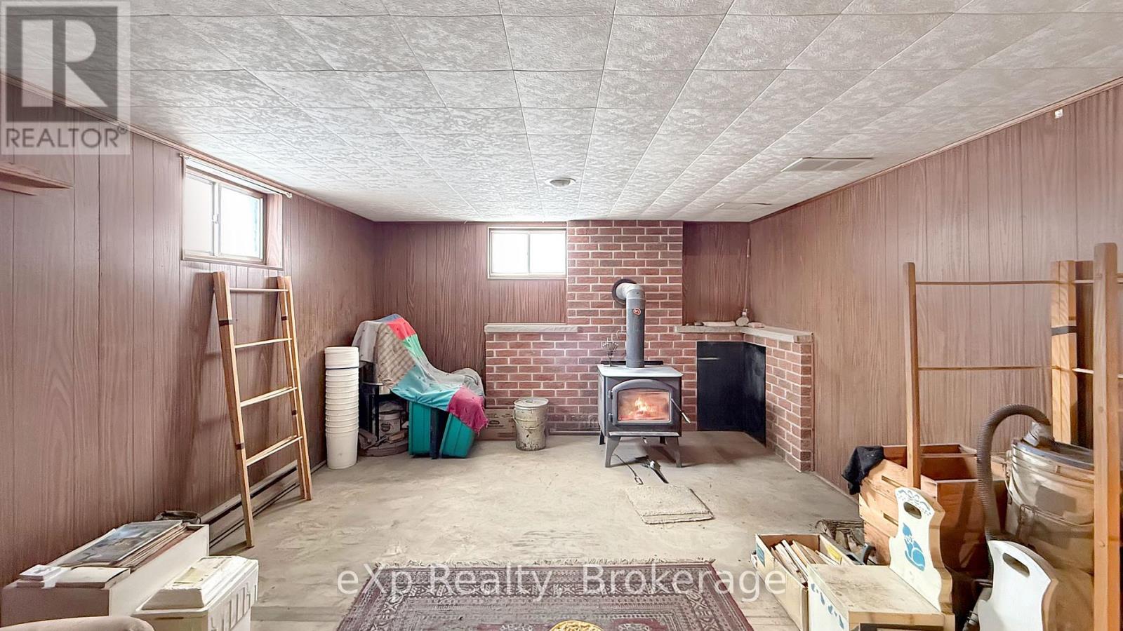 815 Albert Street E, West Grey, Ontario  N0G 1C0 - Photo 19 - X12048412