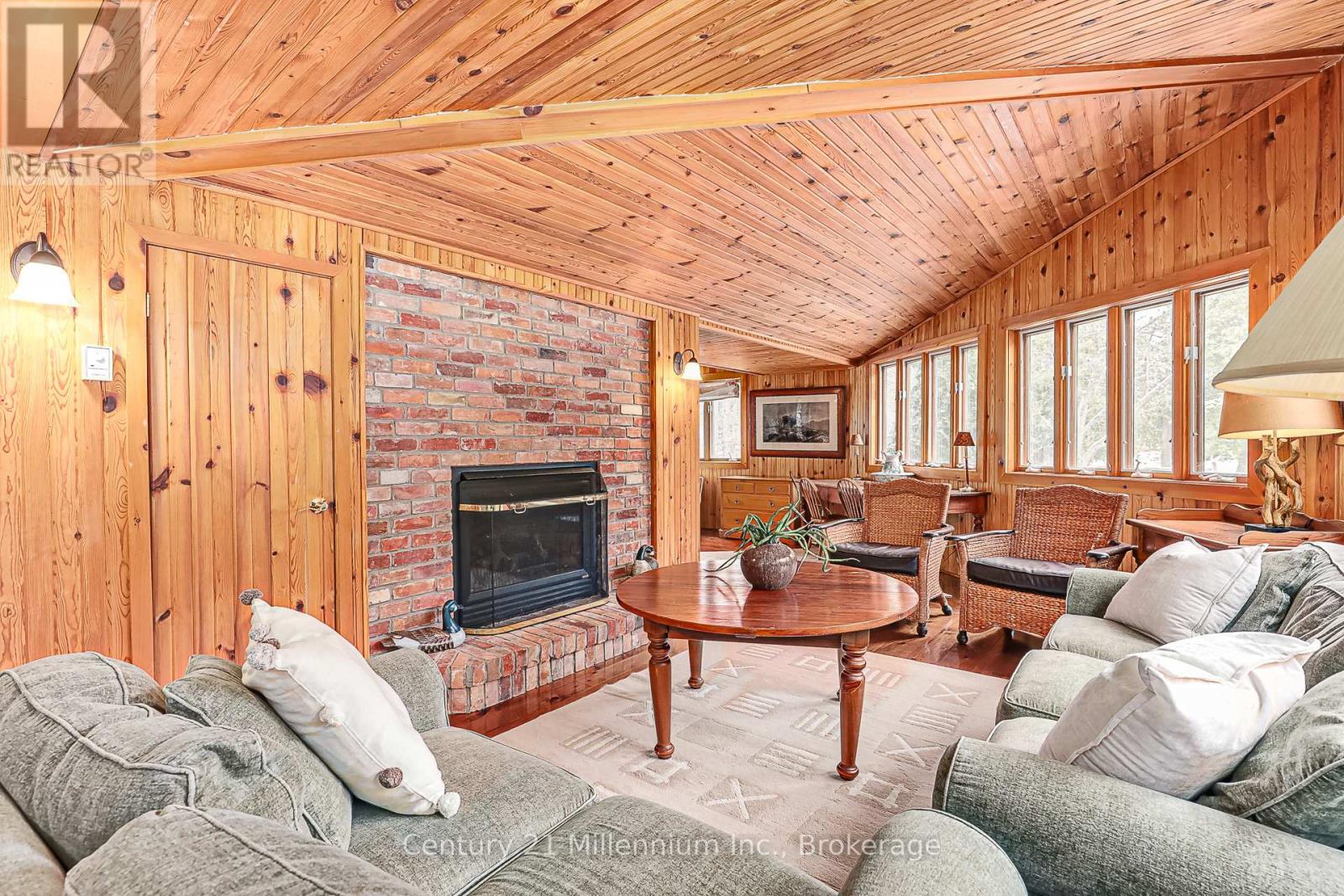 150 St Moritz Crescent, Blue Mountains, Ontario  L9Y 0S6 - Photo 14 - X12048468