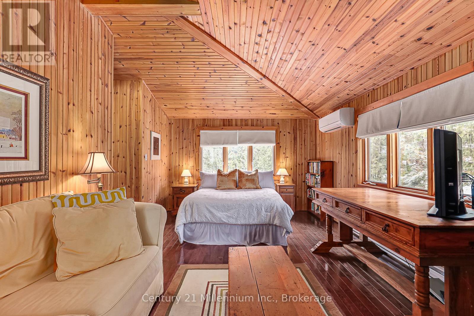 150 St Moritz Crescent, Blue Mountains, Ontario  L9Y 0S6 - Photo 21 - X12048468