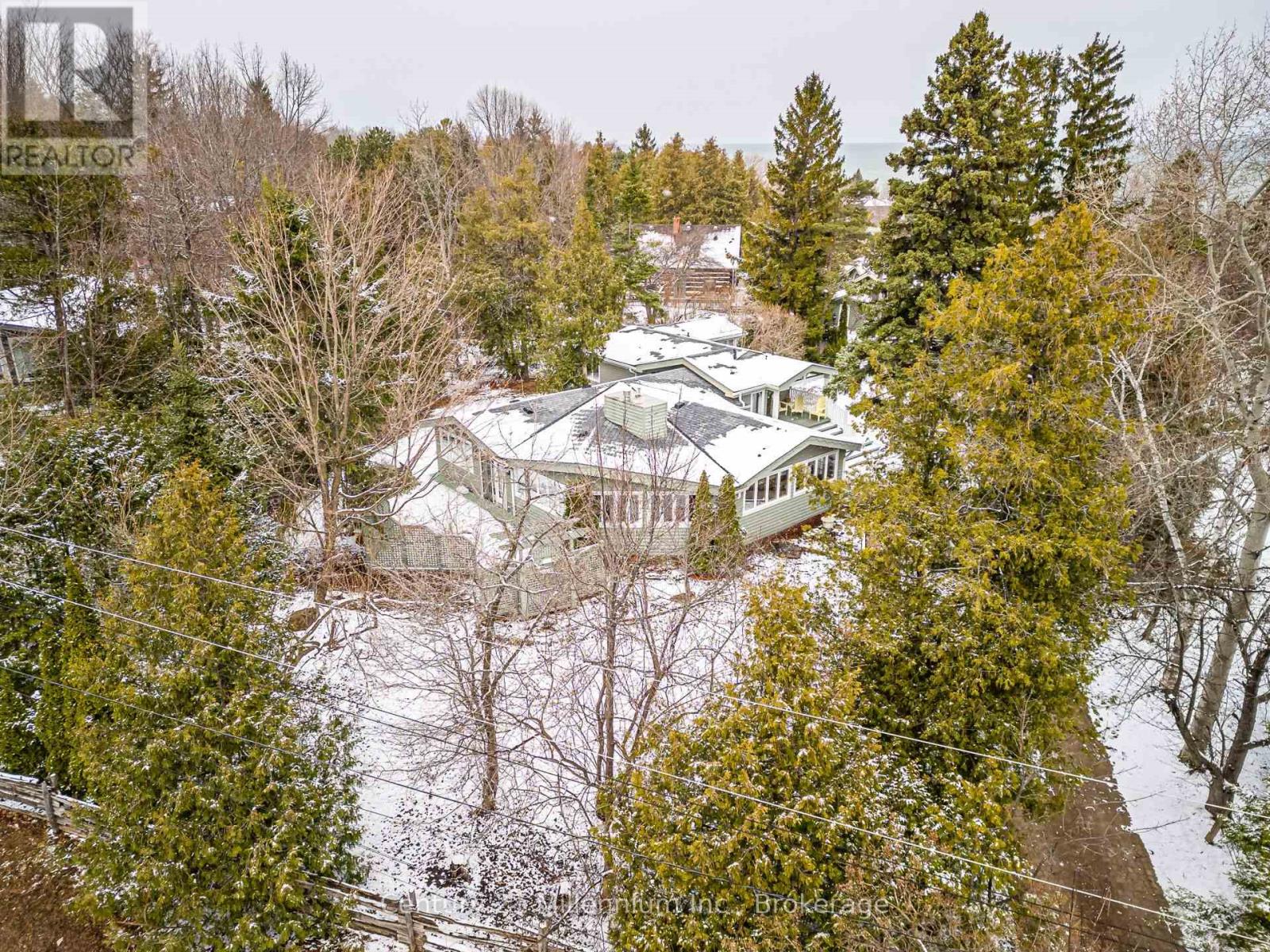 150 St Moritz Crescent, Blue Mountains, Ontario  L9Y 0S6 - Photo 44 - X12048468