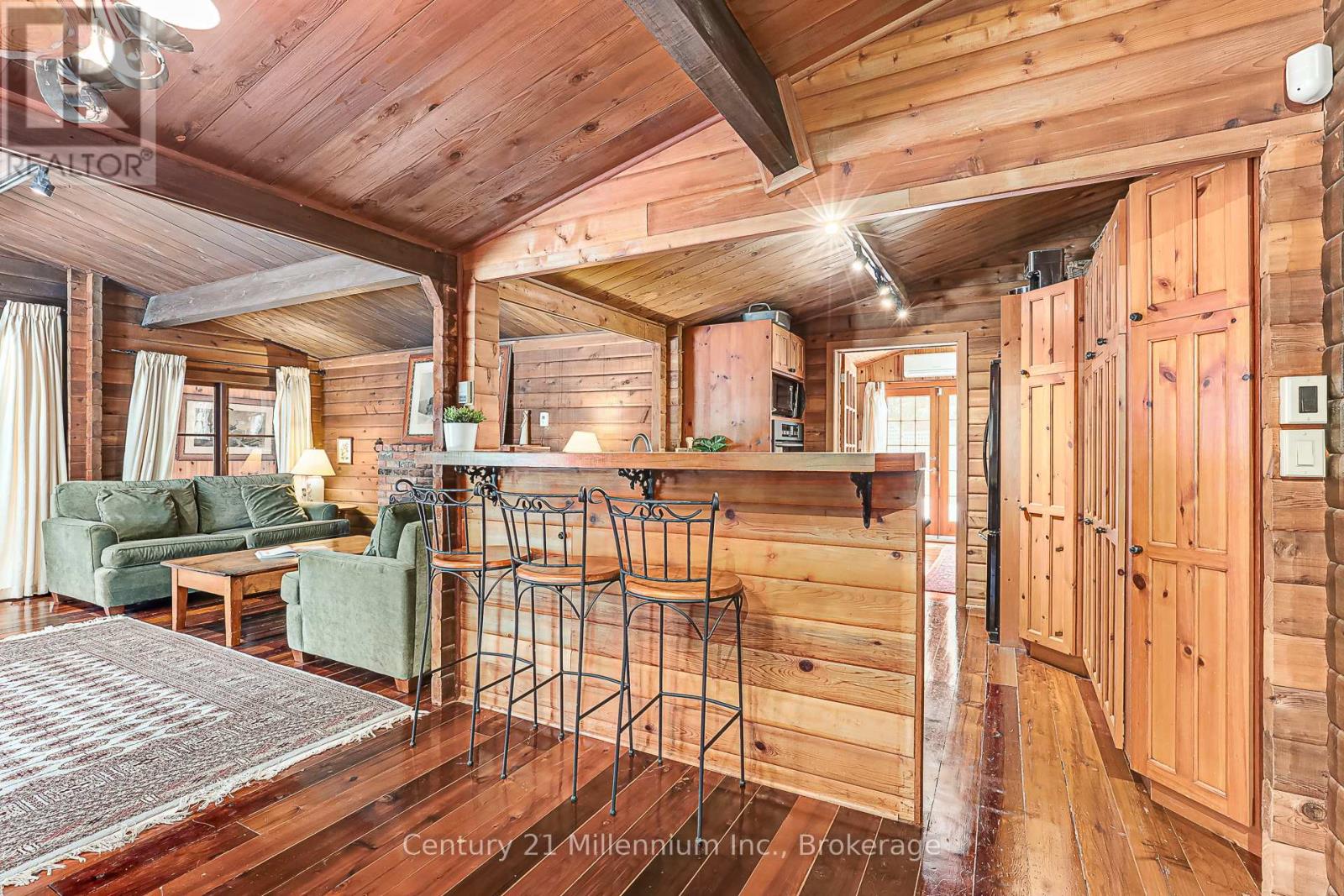 150 St Moritz Crescent, Blue Mountains, Ontario  L9Y 0S6 - Photo 7 - X12048468