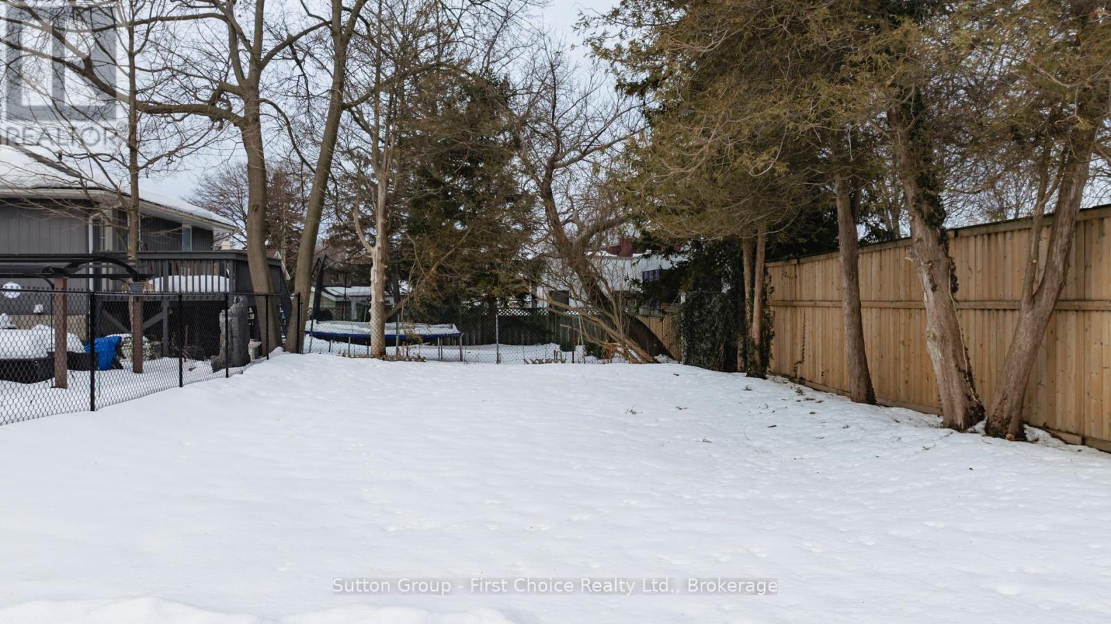 162 Wellington Street S, Goderich, Ontario  N7A 3T4 - Photo 9 - X12048479