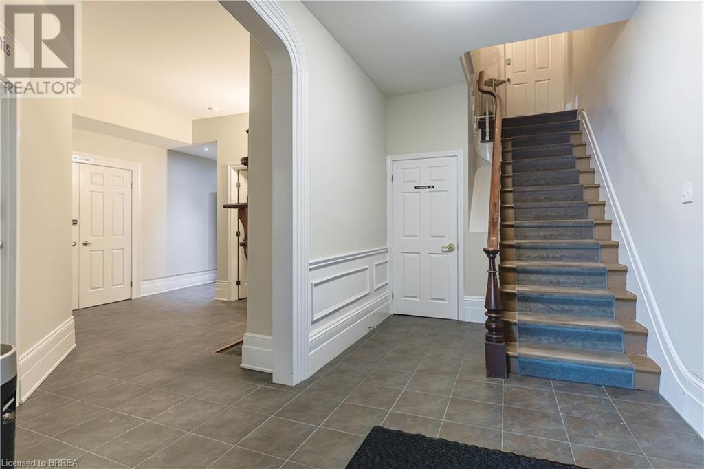 30 Brant Avenue Unit# B.3, Brantford, Ontario  N3T 3G6 - Photo 26 - 40696692