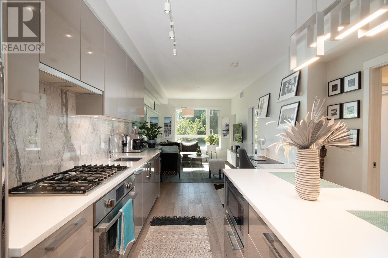 207 4080 Yukon Street, Vancouver, British Columbia  V5Y 0L4 - Photo 3 - R2972586