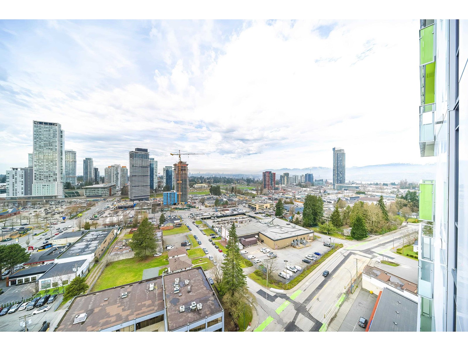 1705 10428 Whalley Boulevard, Surrey, British Columbia  V3T 1W6 - Photo 20 - R2983186