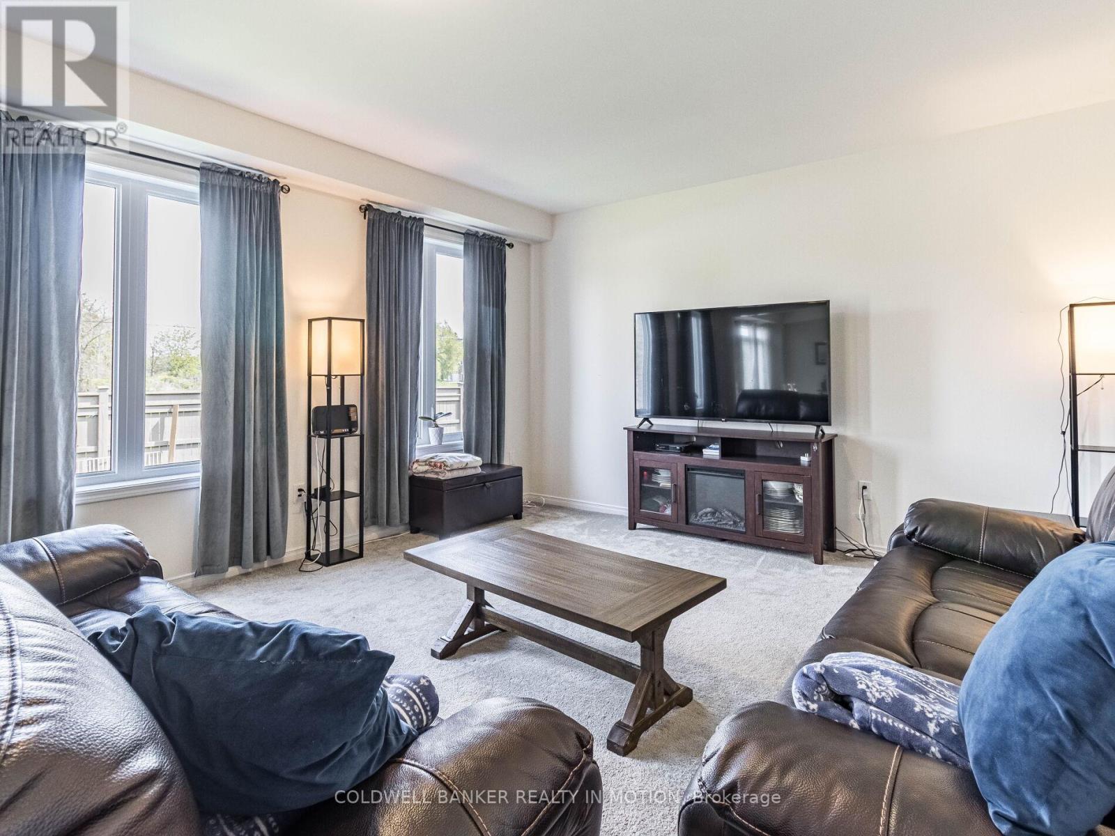 28 Esther Crescent W, Thorold, Ontario  L3B 5N5 - Photo 14 - X12048473