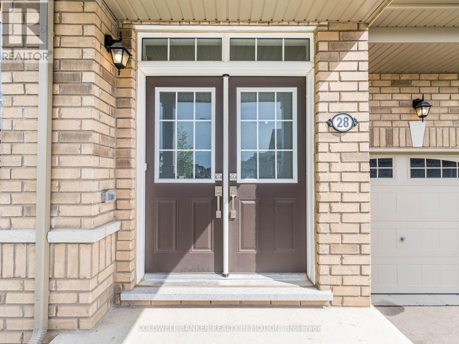28 Esther Crescent W, Thorold, Ontario  L3B 5N5 - Photo 3 - X12048473