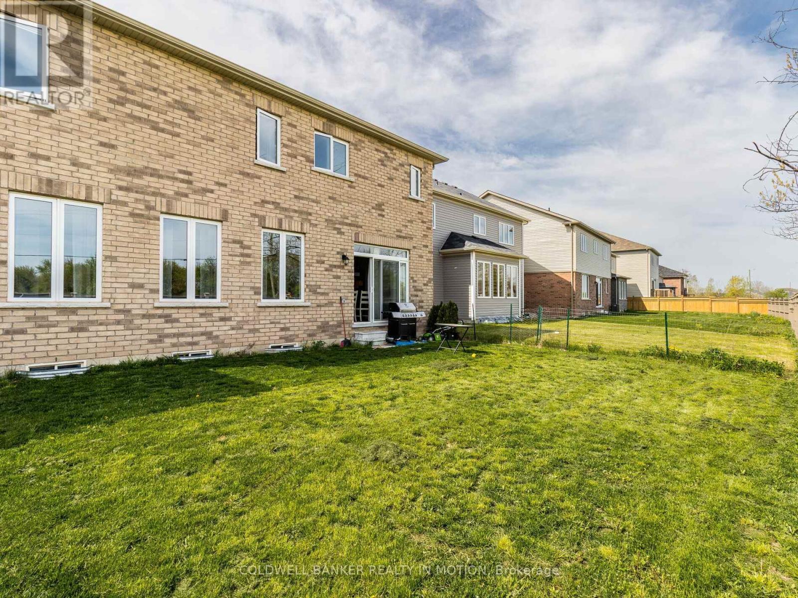 28 Esther Crescent W, Thorold, Ontario  L3B 5N5 - Photo 39 - X12048473