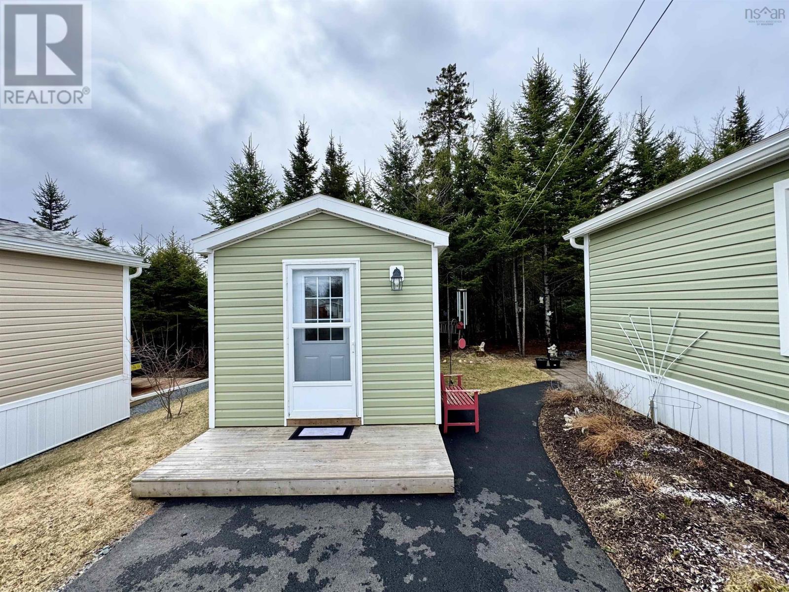 7 Eleventh Street, Lucasville, Nova Scotia  B4B 0S3 - Photo 9 - 202504050
