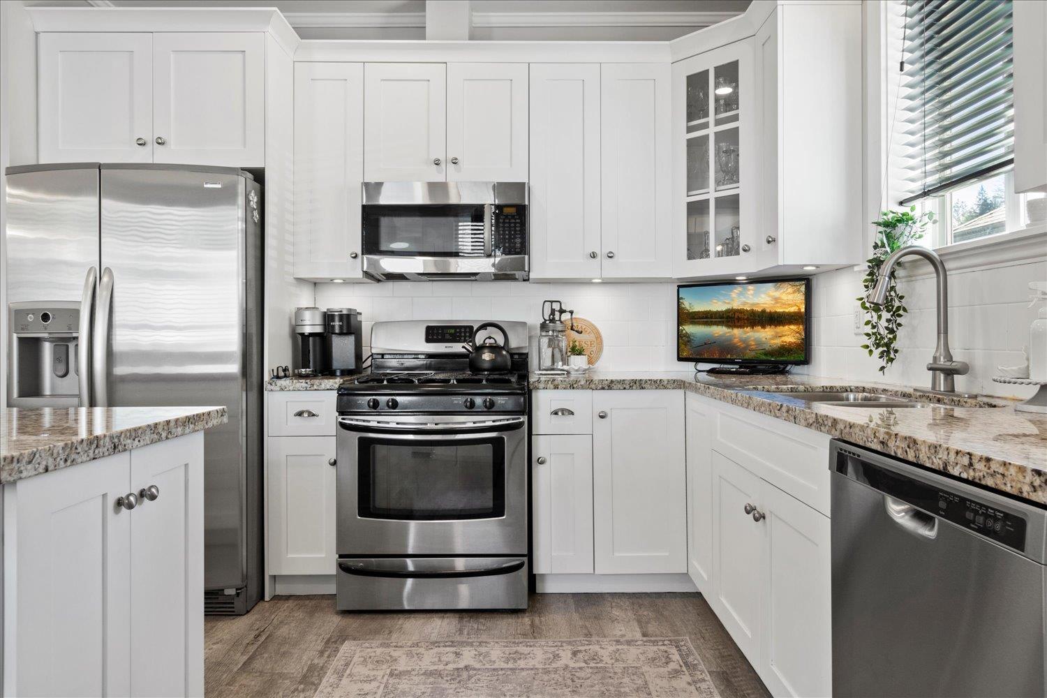 45425 Ariel Place, Vedder Mountain, Cultus Lake, British Columbia  V2R 0K7 - Photo 11 - R2983009