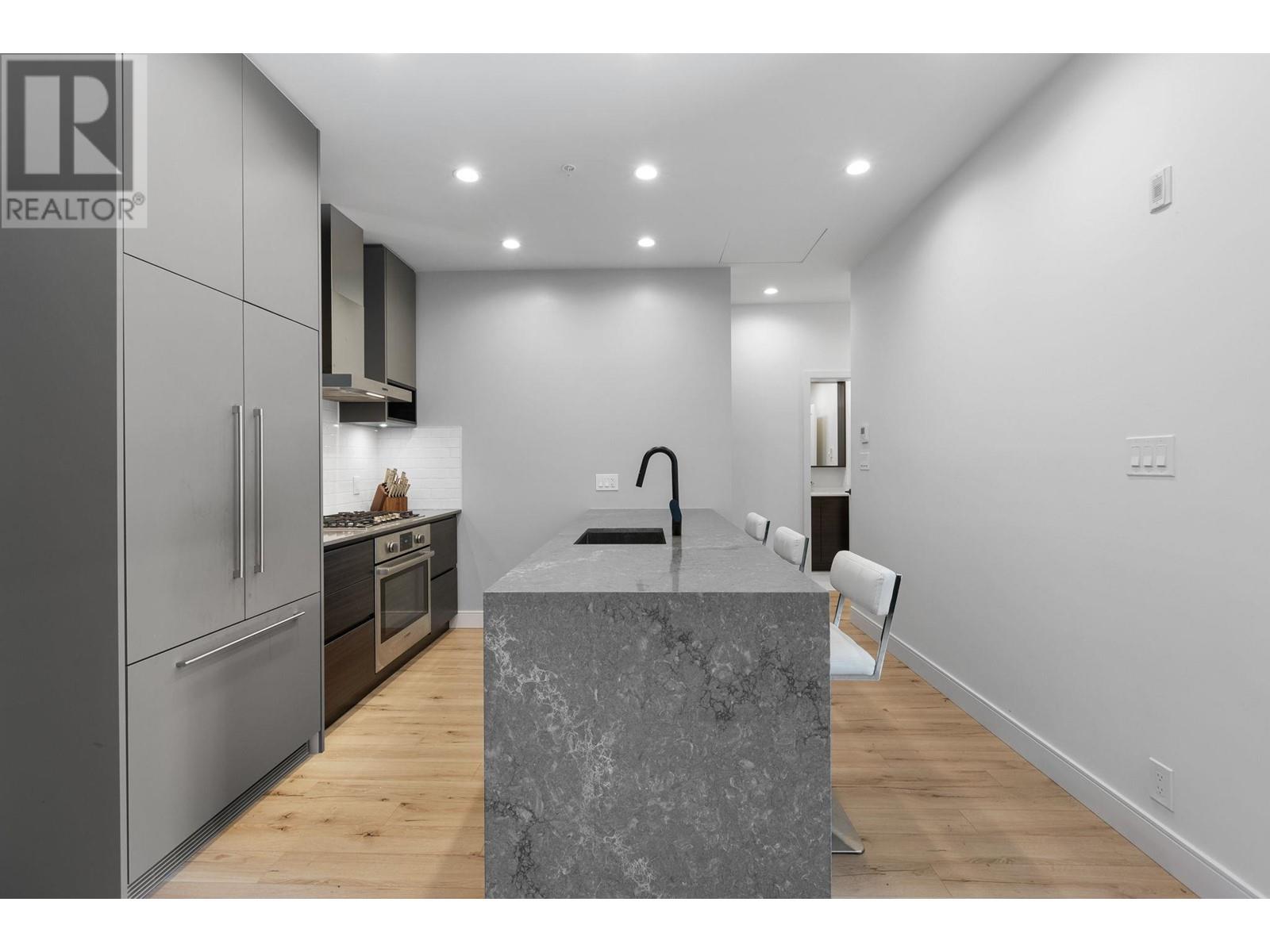 631 55 Klahanie Drive, Port Moody, British Columbia  V3H 0M9 - Photo 11 - R2983176