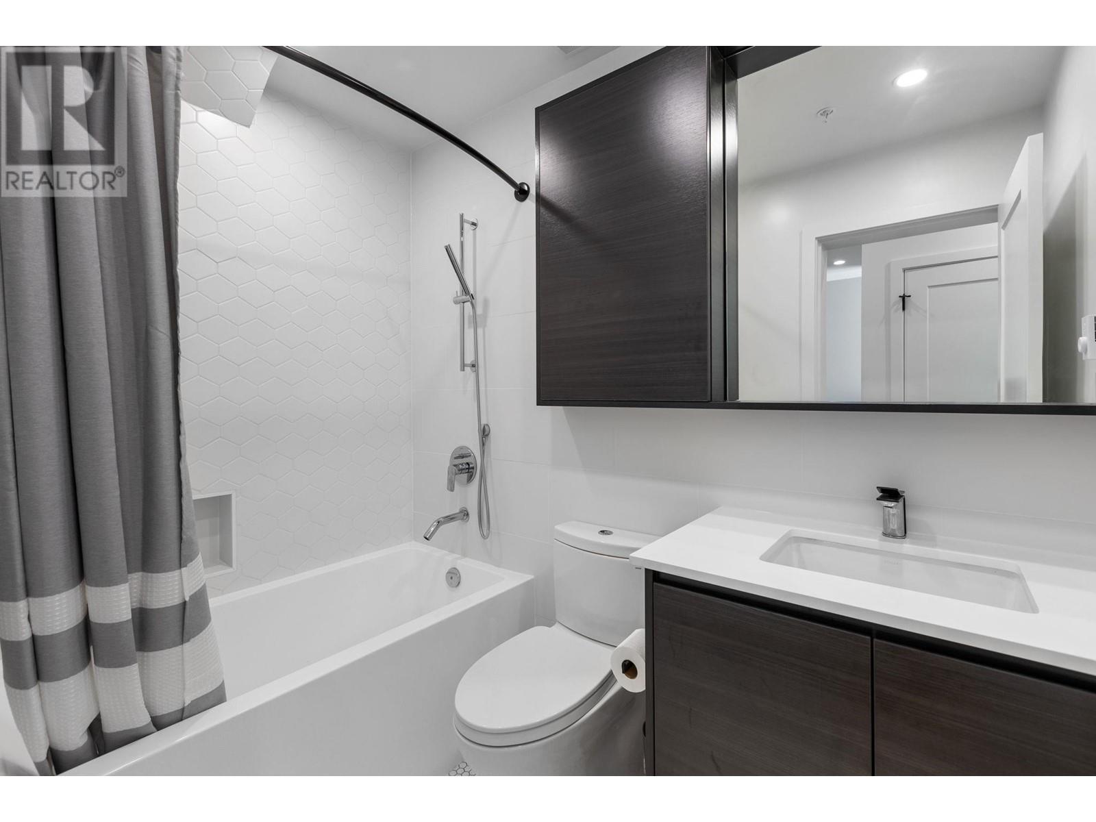 631 55 Klahanie Drive, Port Moody, British Columbia  V3H 0M9 - Photo 25 - R2983176