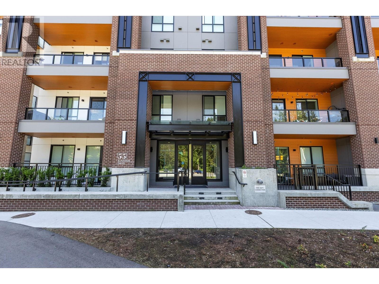 631 55 Klahanie Drive, Port Moody, British Columbia  V3H 0M9 - Photo 3 - R2983176