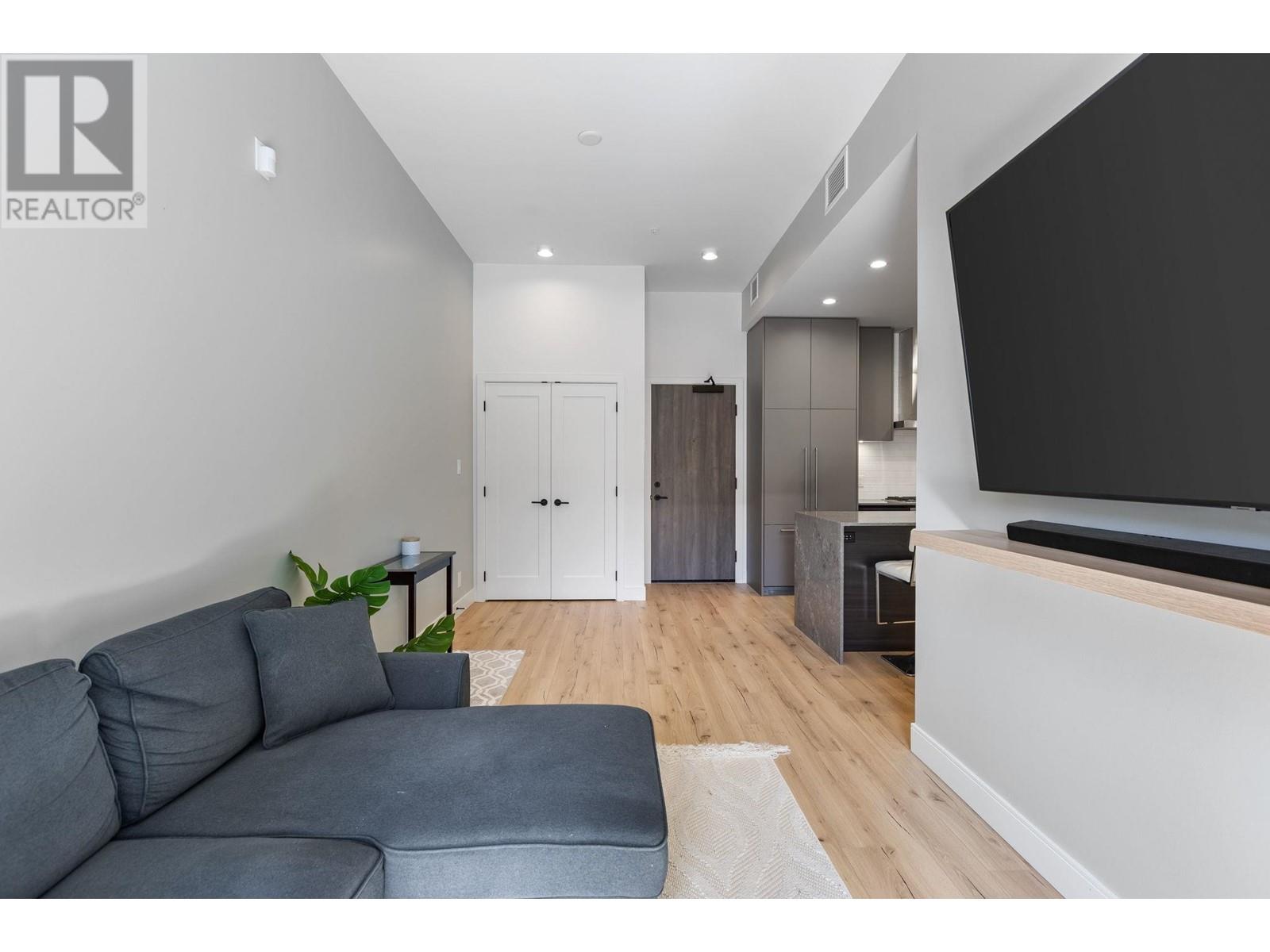 631 55 Klahanie Drive, Port Moody, British Columbia  V3H 0M9 - Photo 9 - R2983176