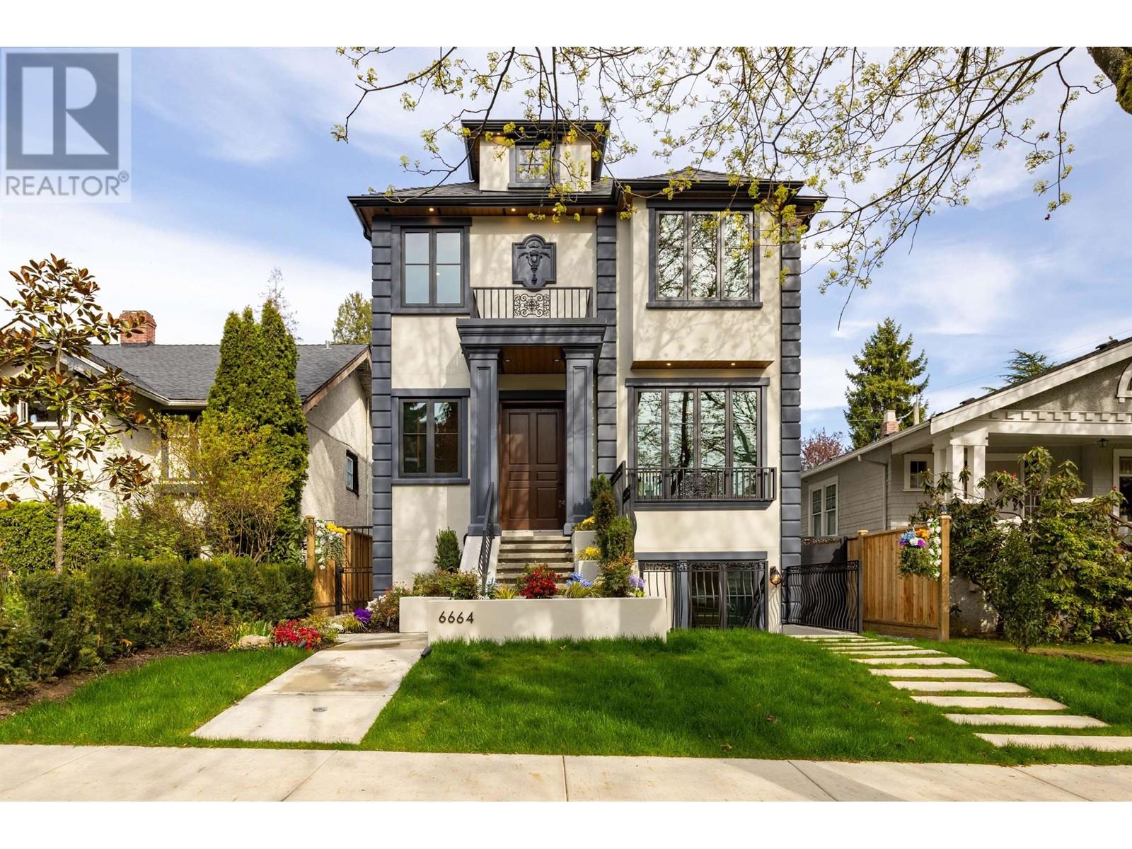 6664 Balsam Street, Vancouver, British Columbia  V6P 5W7 - Photo 2 - R2983192