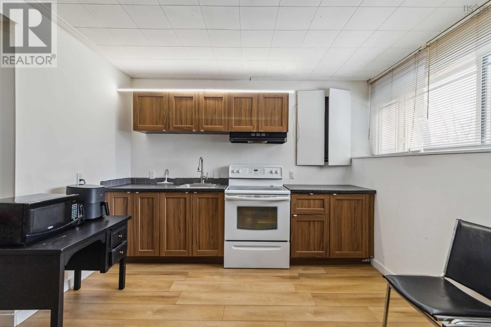 58 Phoenix Crescent, Lower Sackville, Nova Scotia  B4C 2B4 - Photo 31 - 202506168