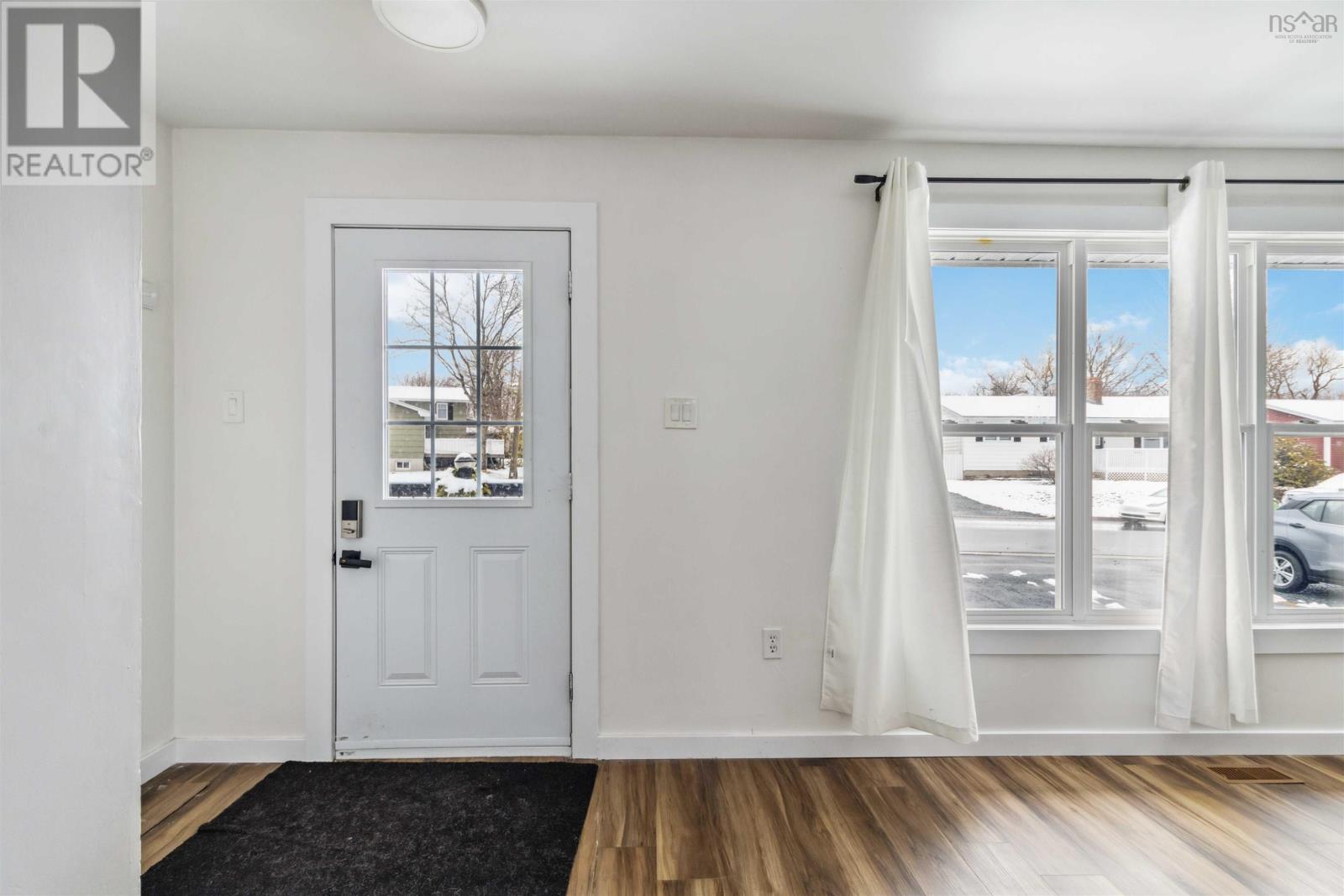 58 Phoenix Crescent, Lower Sackville, Nova Scotia  B4C 2B4 - Photo 4 - 202506168