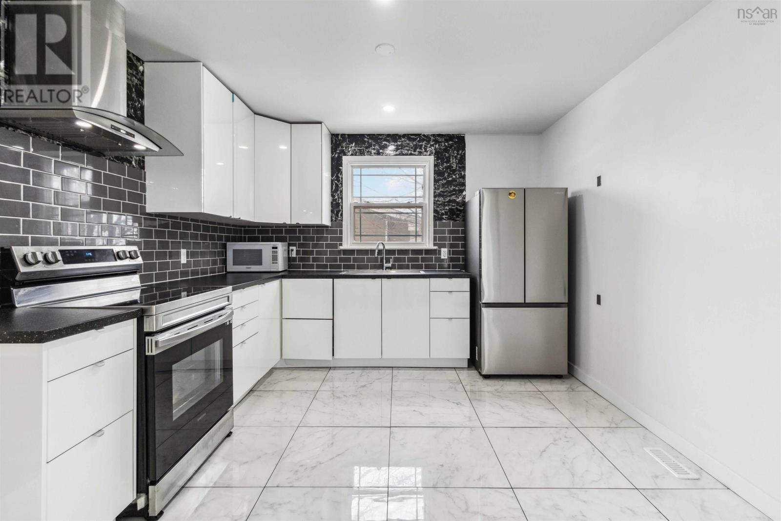 58 Phoenix Crescent, Lower Sackville, Nova Scotia  B4C 2B4 - Photo 9 - 202506168