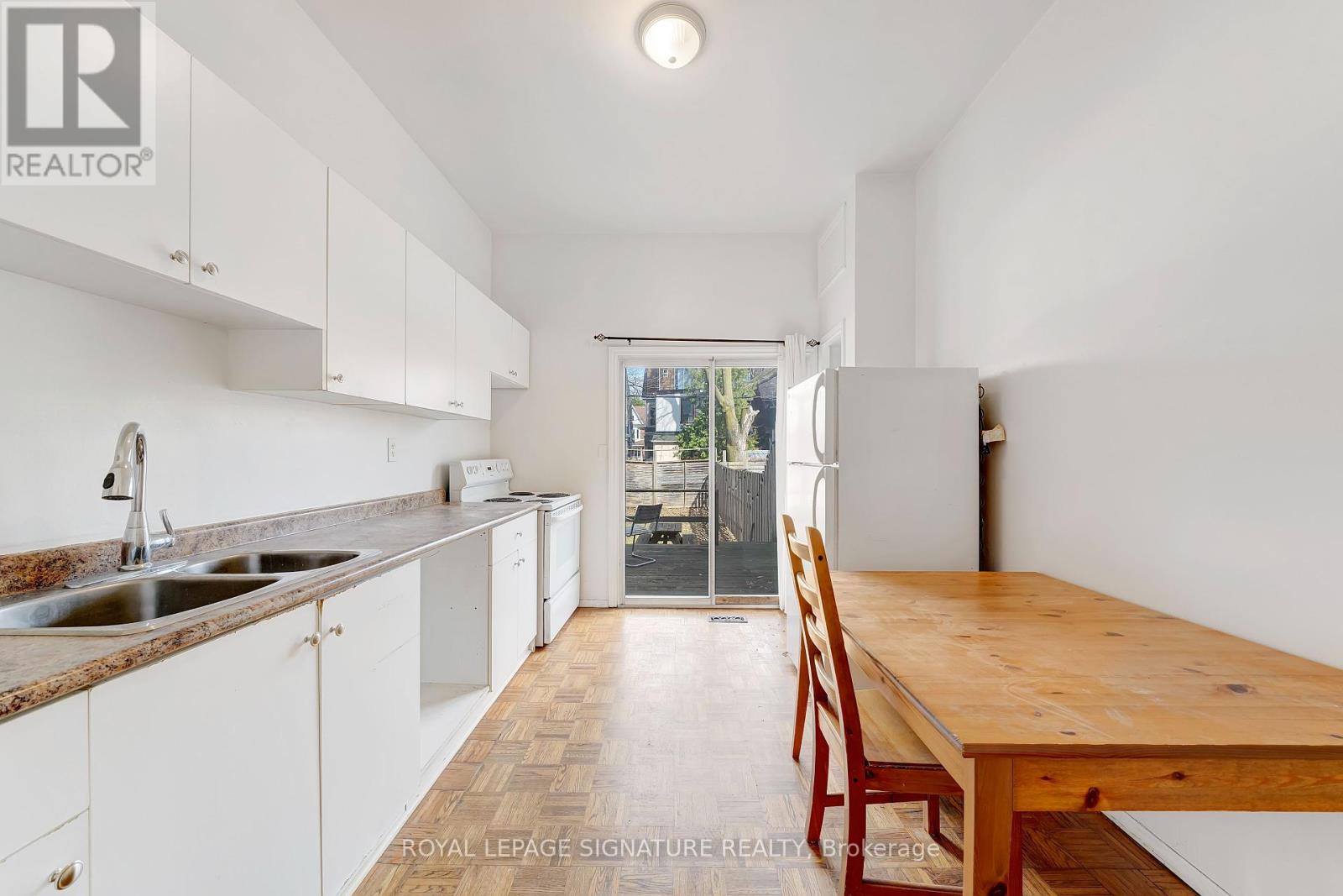 1059 Bathurst Street, Toronto, Ontario  M5R 3G8 - Photo 12 - C12048528