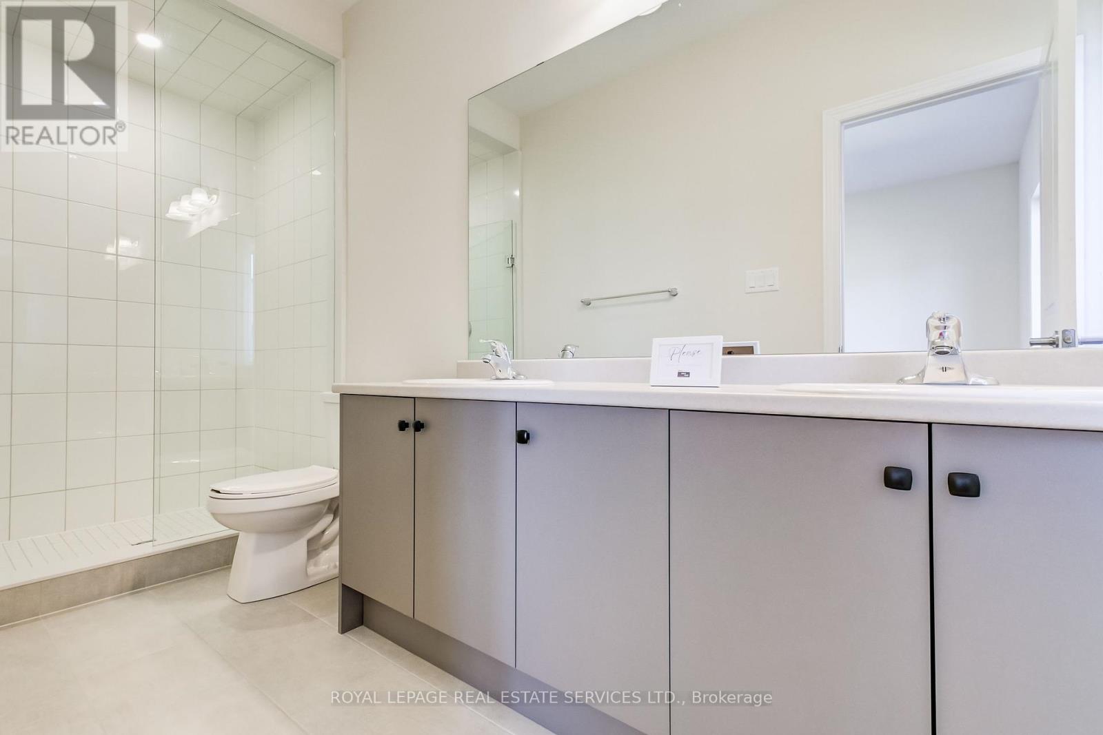 1387 Almonte Drive, Burlington, Ontario  L7P 0V6 - Photo 27 - W12029749