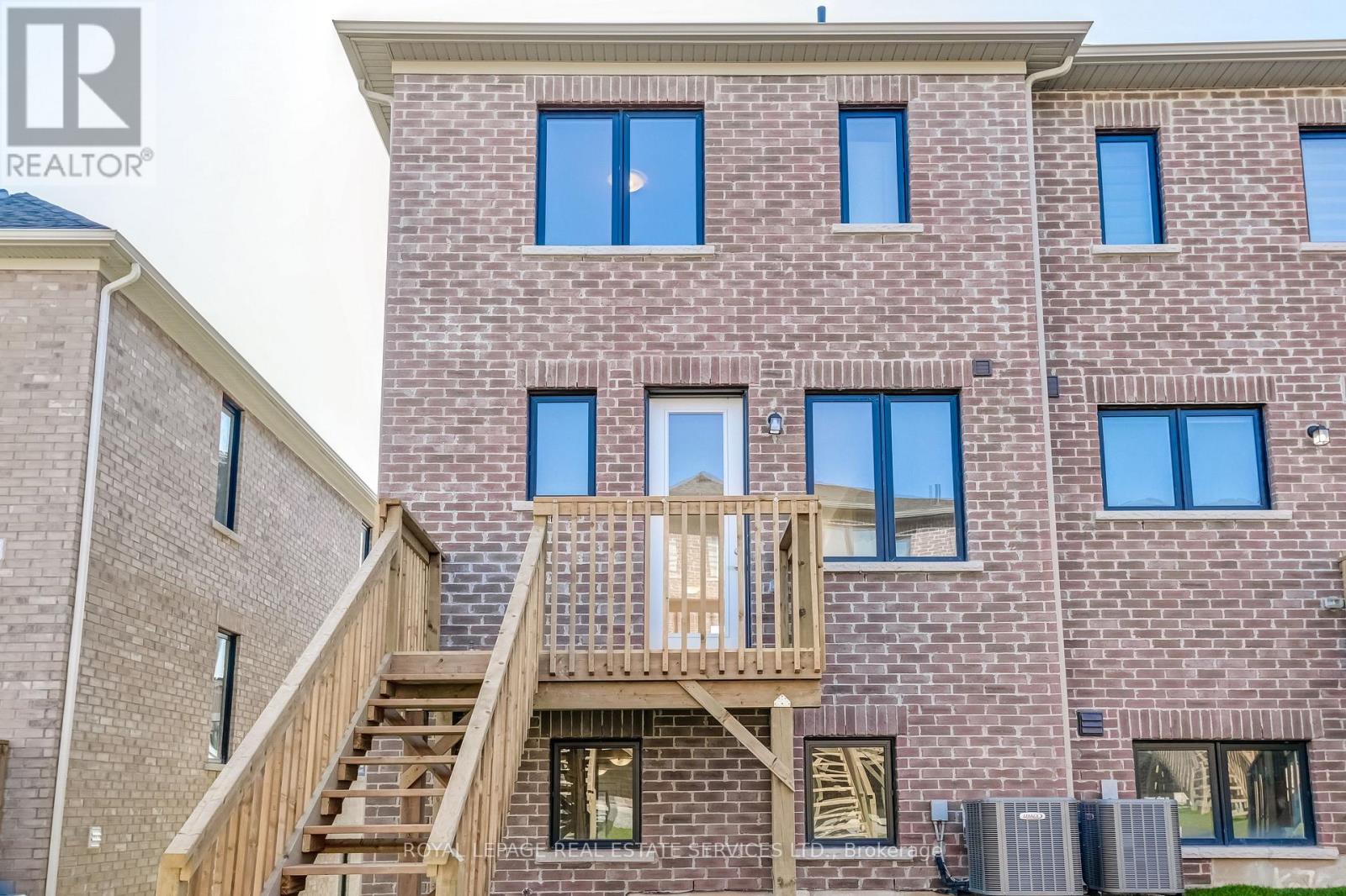 1387 Almonte Drive, Burlington, Ontario  L7P 0V6 - Photo 31 - W12029749