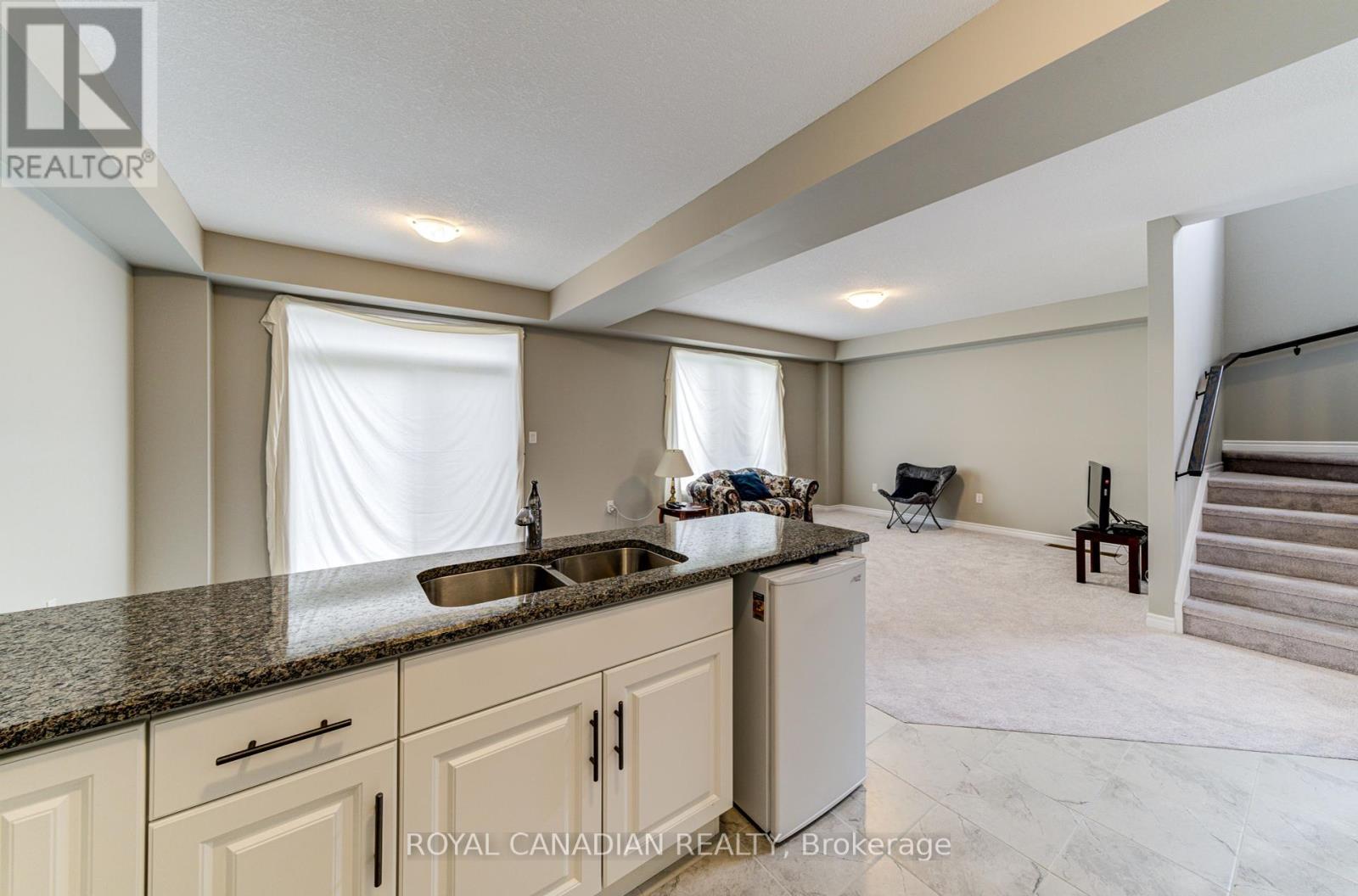 1048 Wright Drive, Midland, Ontario  L4R 0E4 - Photo 16 - S12048574