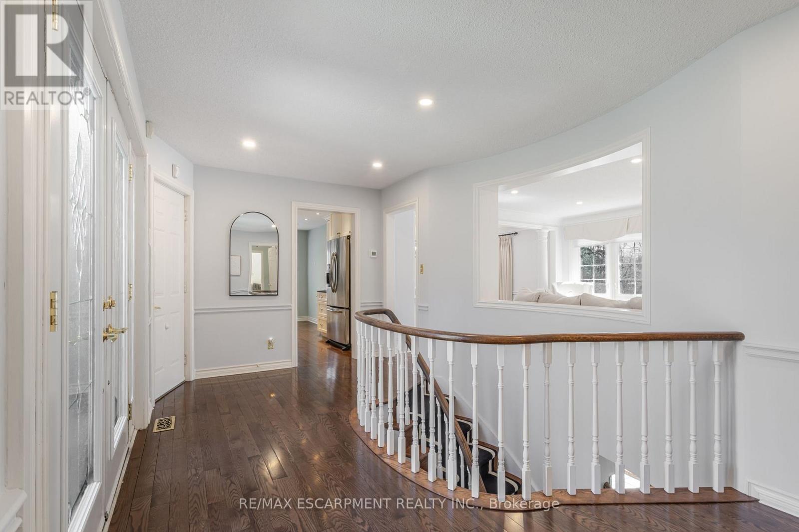 Property at 148 BRIAR HILL CRESCENT image 5