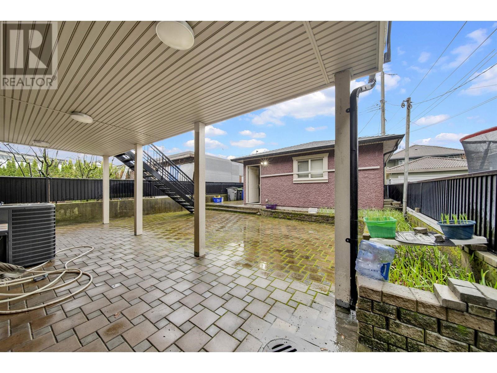1089 E 59th Avenue, Vancouver, British Columbia  V5X 1Y8 - Photo 9 - R2975759