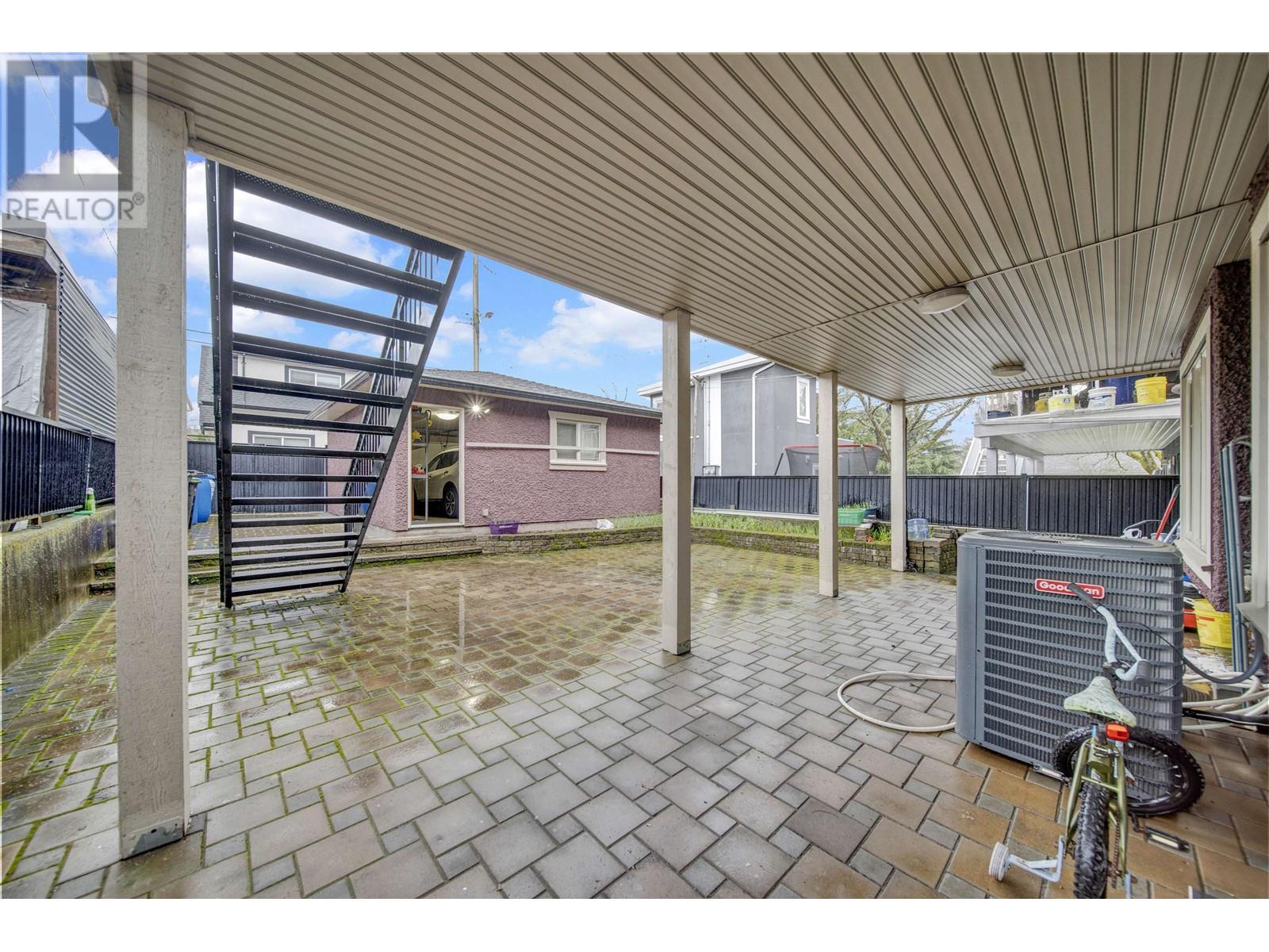 1089 E 59th Avenue, Vancouver, British Columbia  V5X 1Y8 - Photo 11 - R2975759