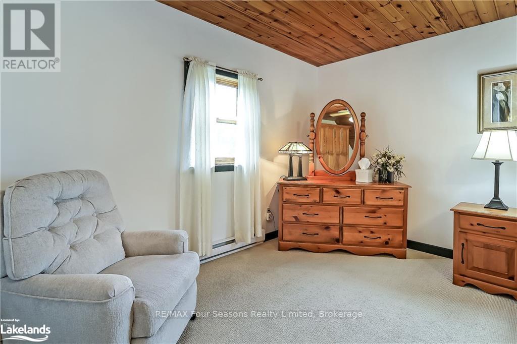 8886 County Road 91, Clearview, Ontario  L0M 1H0 - Photo 25 - S12048587