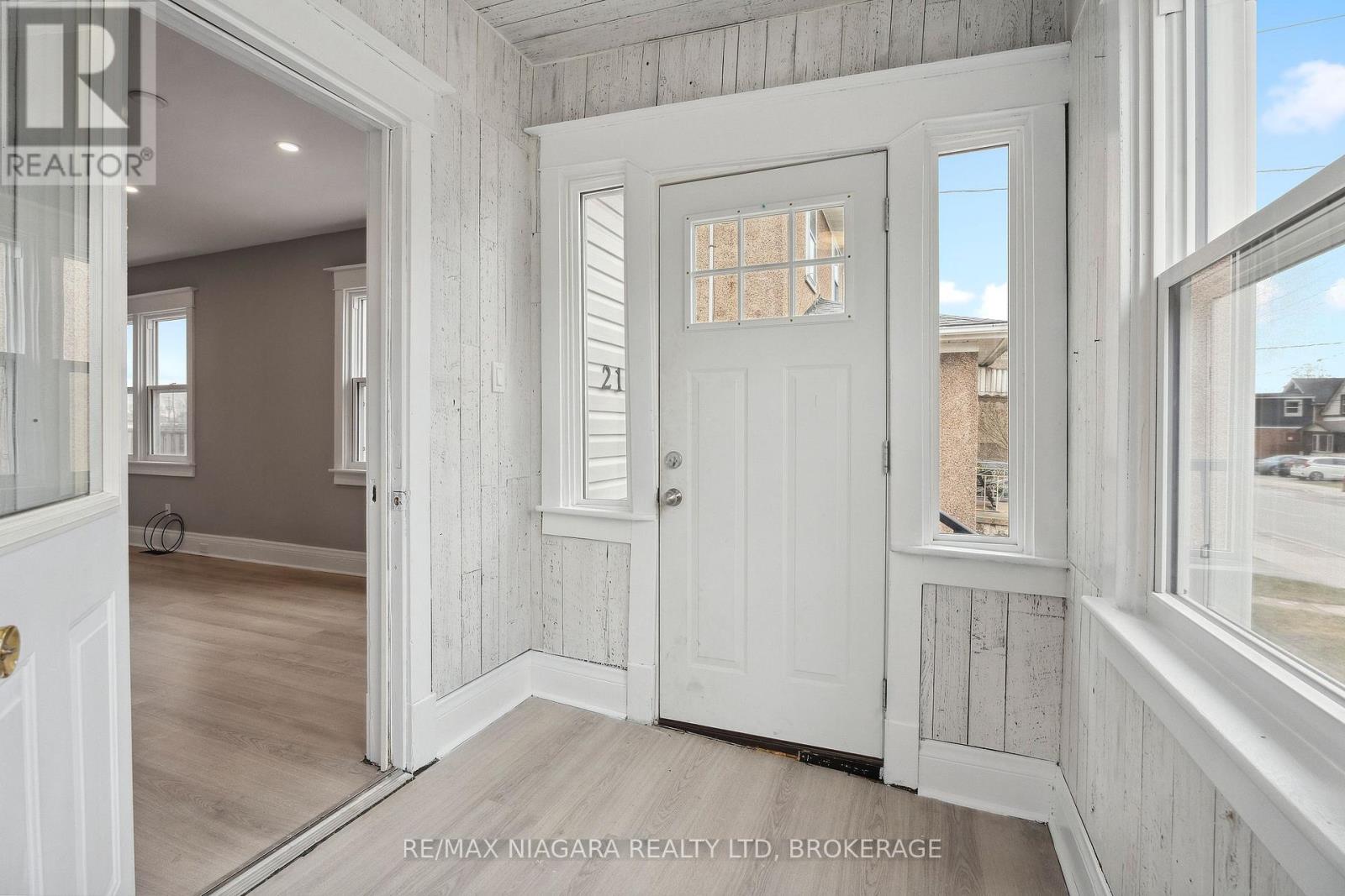 Property at 216 BURGAR STREET image 3