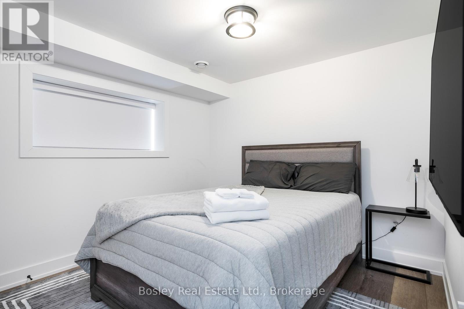 150 Black Willow Crescent, Blue Mountains, Ontario  L9Y 5L7 - Photo 38 - X12048645