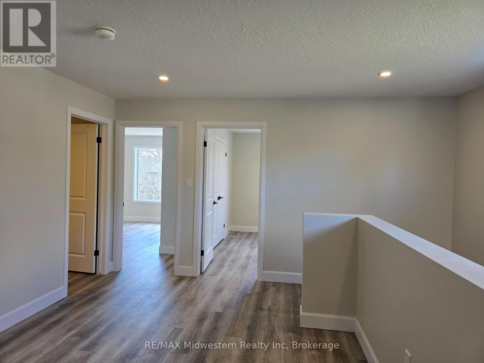 191 Queen Street, North Perth, Ontario  N0G 1B0 - Photo 9 - X12048679