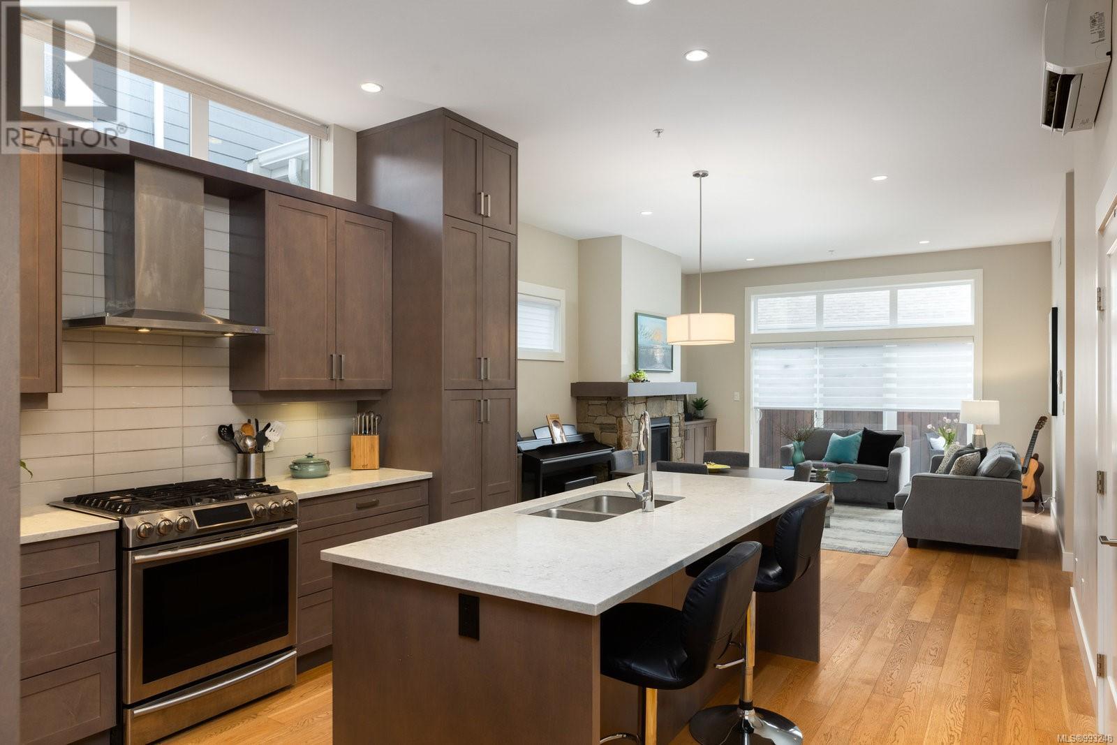 Property at 2034 Seawind Way image 3